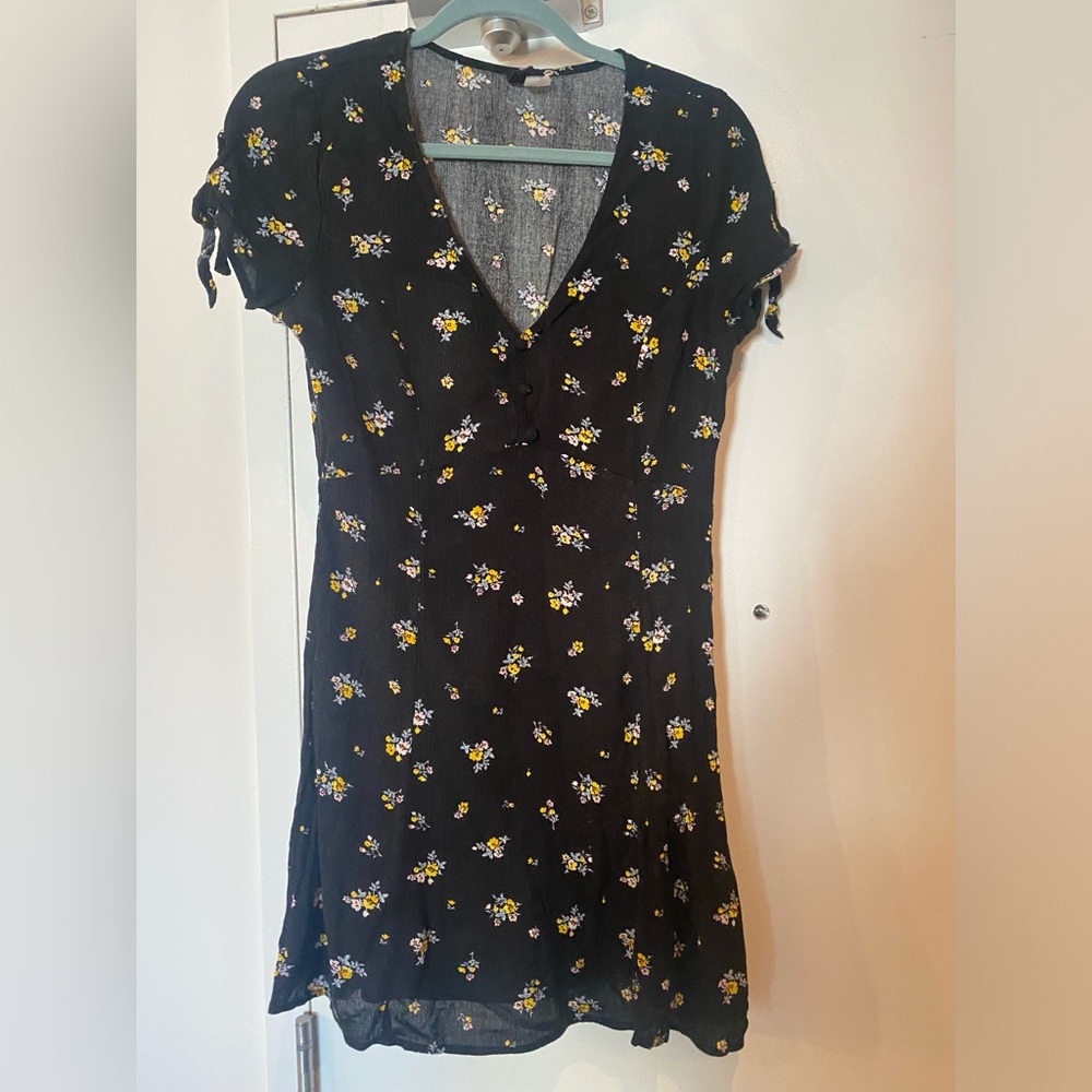 Black floral summer mini dress